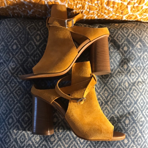 Topshop golden yellow suede strappy wedges sz 7.5 - Picture 2 of 7